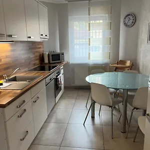 Home- Business Apartment, Private Parking Free Appartamento