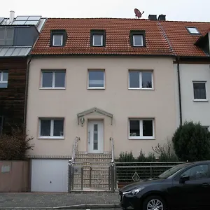 Messe-/ferienwohnung Appartamento